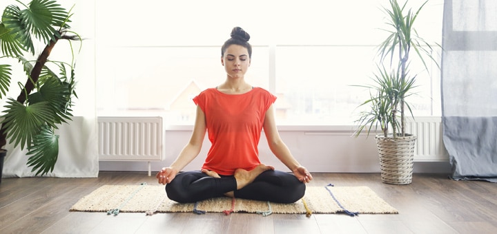 Descubre 7 formas para crear tu propio espacio de meditación en tu hogar